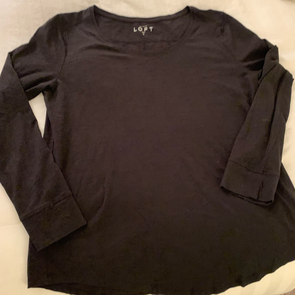 Loft Black LS T-shirt Large